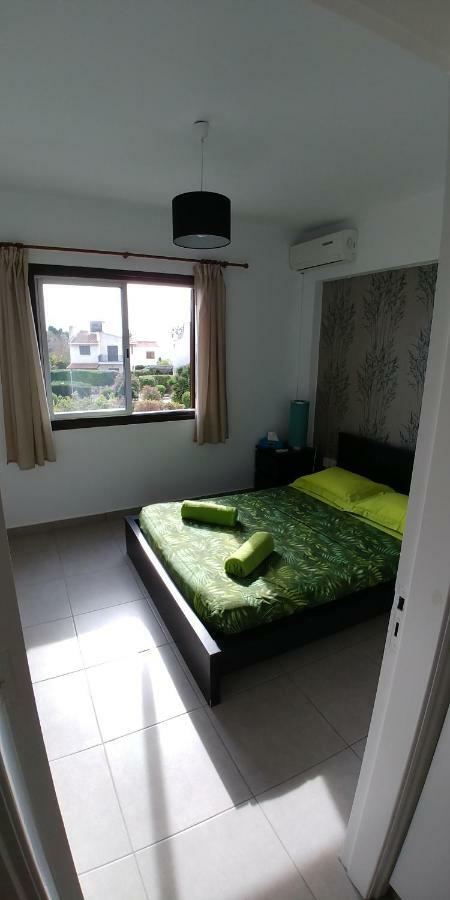 Ferienwohnung Chez Antoine Paphos Exterior foto