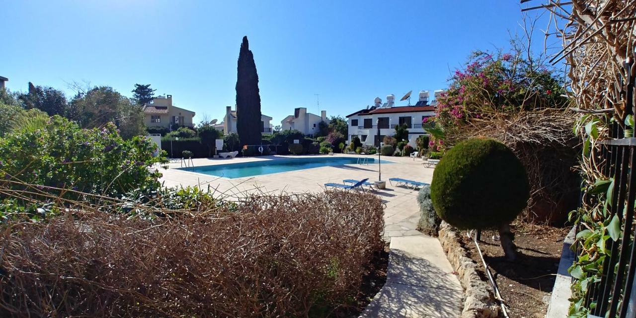 Ferienwohnung Chez Antoine Paphos Exterior foto
