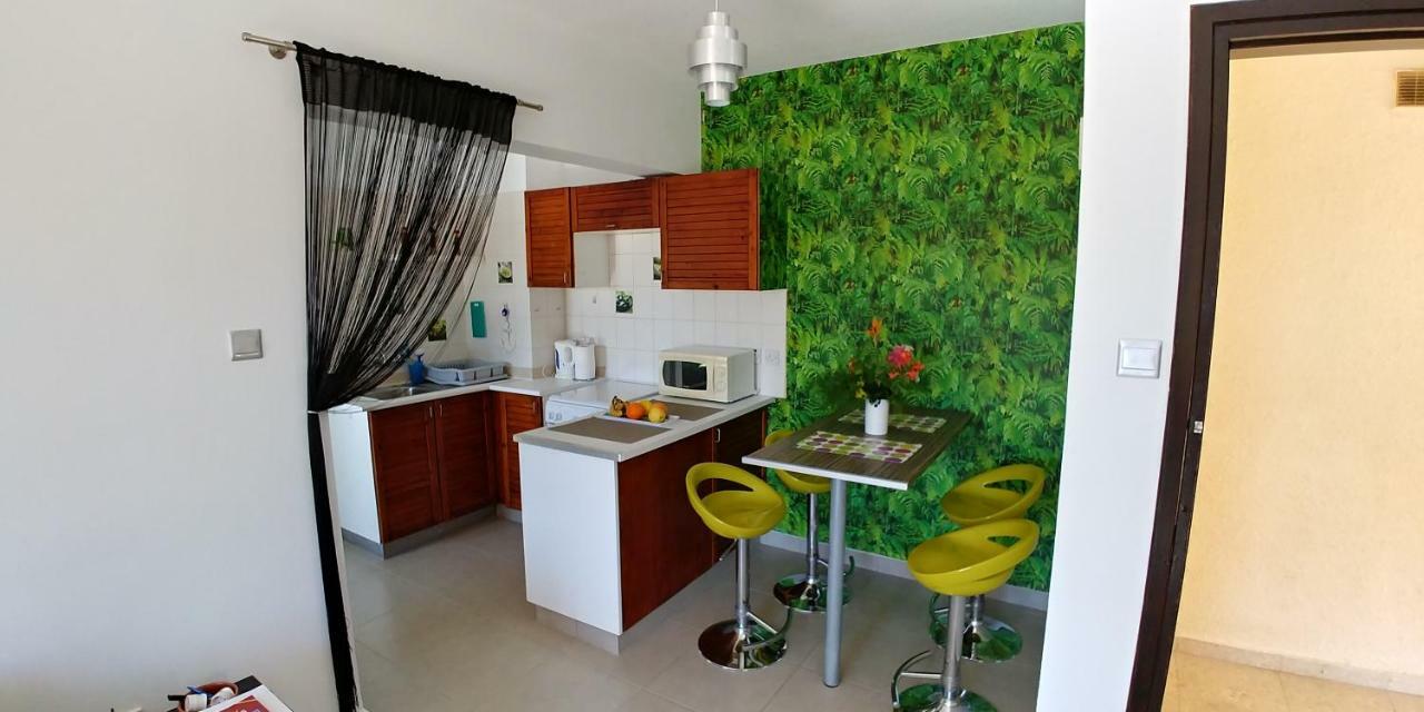 Ferienwohnung Chez Antoine Paphos Exterior foto